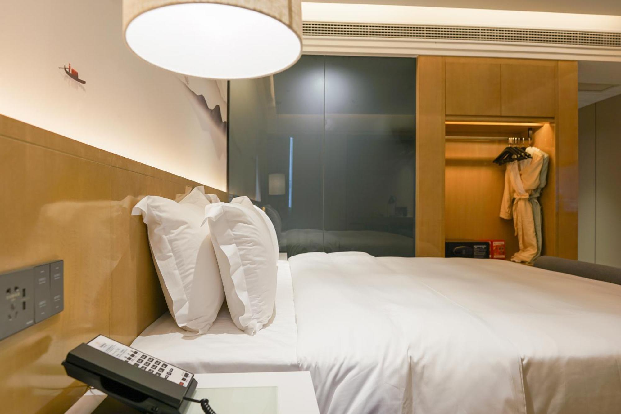 Paco Hotel Shenzhen Luohu Port Eksteriør bilde