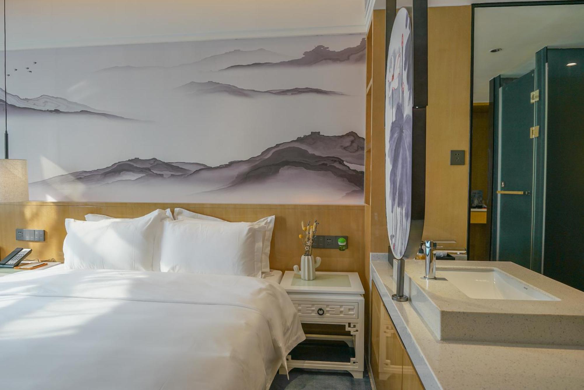 Paco Hotel Shenzhen Luohu Port Eksteriør bilde