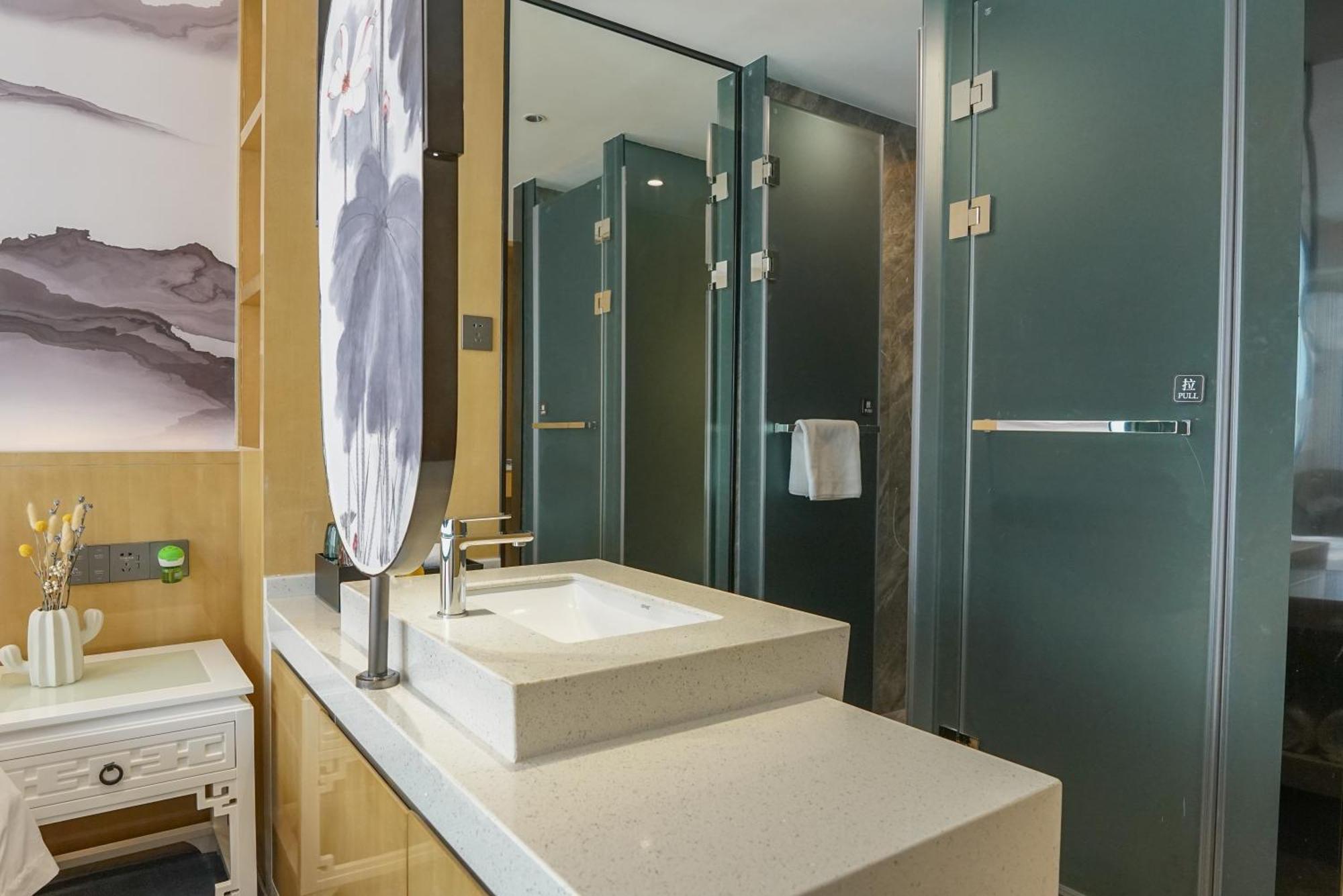 Paco Hotel Shenzhen Luohu Port Eksteriør bilde