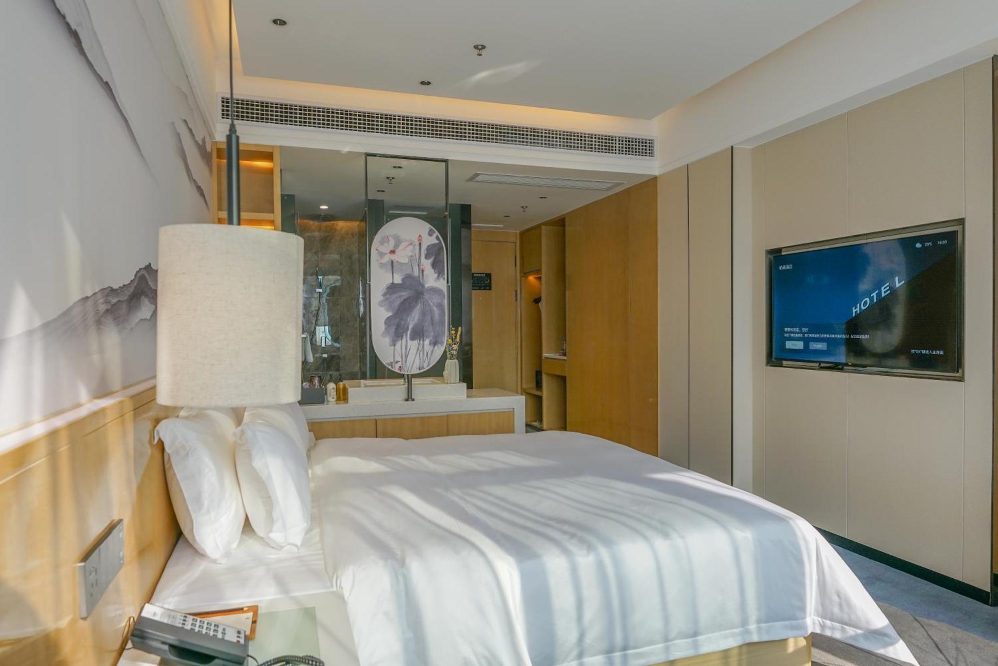 Paco Hotel Shenzhen Luohu Port Eksteriør bilde